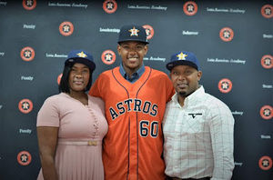 Meet your Posher, Christopher